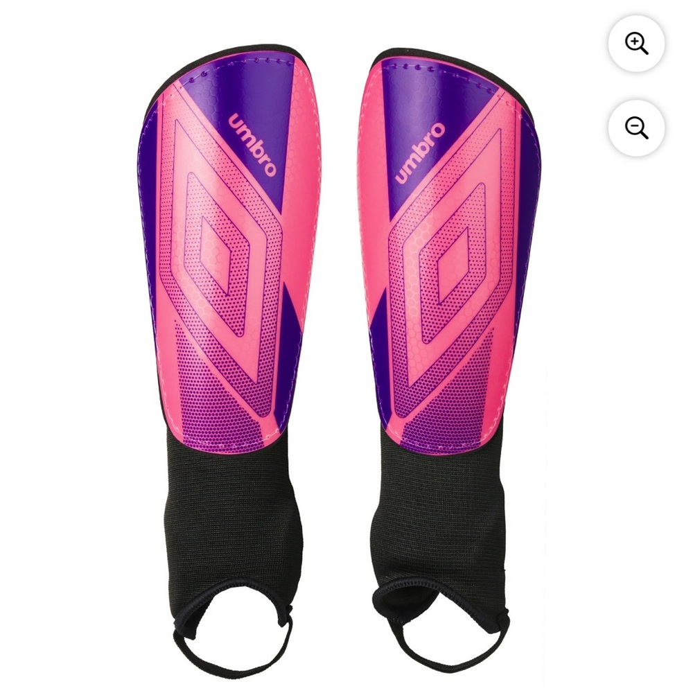 Umbro Ceramica  Pink and Black Shin Guards